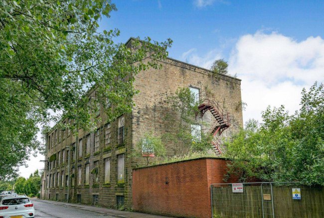 Knoll Mill, Wellington Road, Greenfield, Oldham, OL3 7AF 8