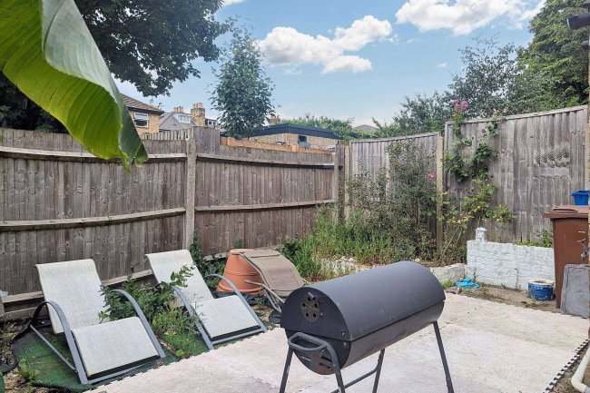 46 Chadwick Road, London SE15 4RA 5