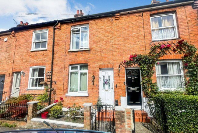 30 North Road  Avenue, Brentwood, Essex CM14 4XQ 1