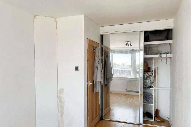 Flat 43, Wentworth Court, Garratt Lane, Wandsworth, London, SW18 4BT 5