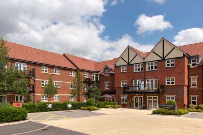 16 Rutherford House, Marple Lane, Chalfont St. Peter, Gerrard's Cross, SL9 9FU 4