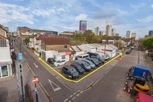 17 Montague Road, Croydon, Surrey, CR9 3DU 7