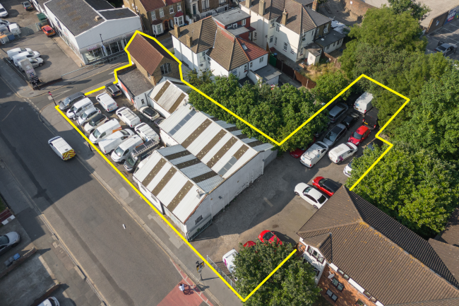 17 Montague Road, Croydon, Surrey, CR9 3DU 7