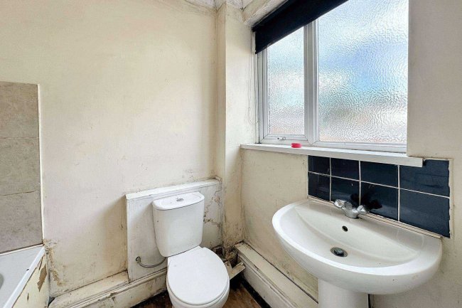 78 Neville Road, Pallion, Sunderland  SR4 6PU 6