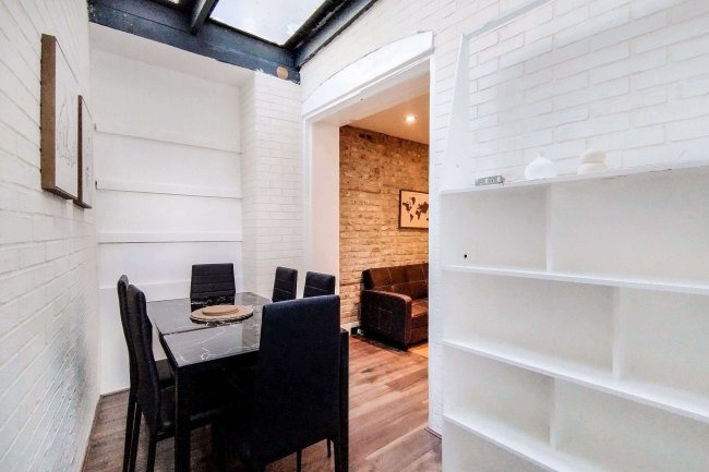 84 Highgate High Street, London N6 5HX 54