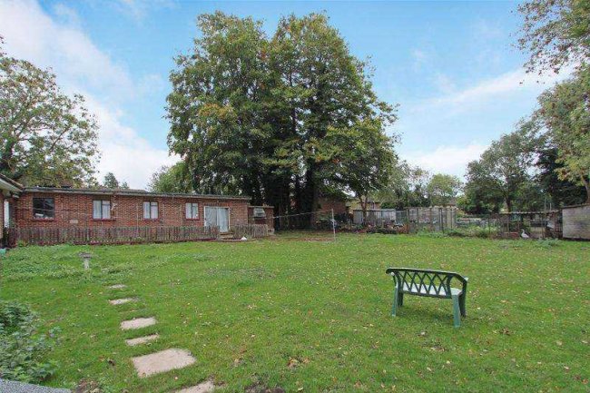 Mead Cottage, Wise Lane, West Drayton, UB7 7ET 4