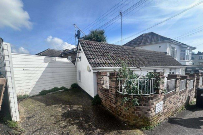 2a Acland Road, Bournemouth, BH9 1JJ 4