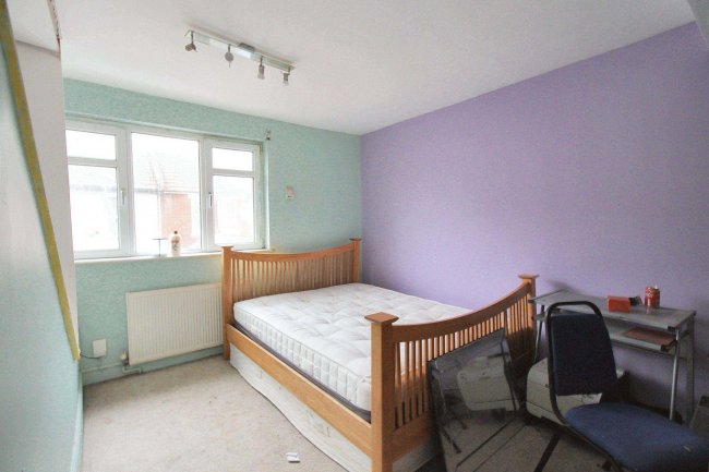 47 Edinburgh Road, Chatham, Kent, ME4 5BY 5