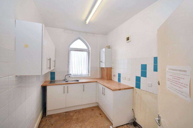 29 St. Columbas Close, Coventry, West Midlands, CV1 4BX 9