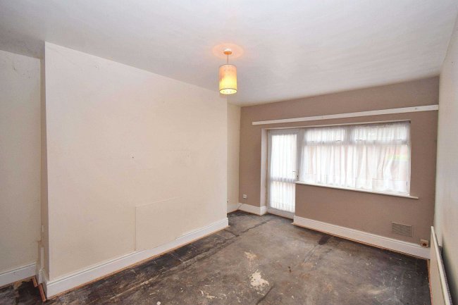 29 St. Columbas Close, Coventry, West Midlands, CV1 4BX 9