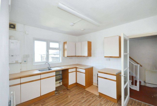Flat B, 106 Ferndale Road, Brixton, London, SW4 7SE 5