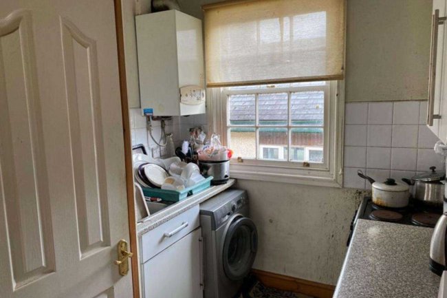 34 Well Street, Cefn Mawr, Wrexham, LL14 3AE 9