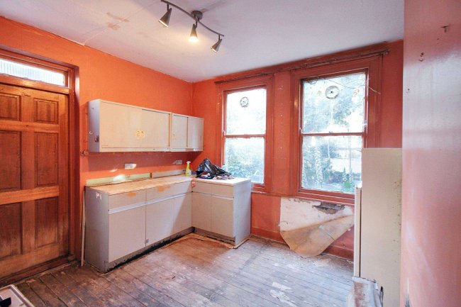 60 Seymour Road, Leyton, London, E10 7LY 8