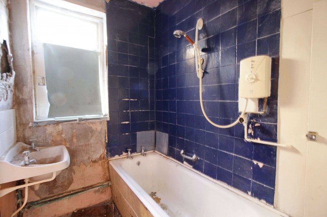 60 Seymour Road, Leyton, London, E10 7LY 8