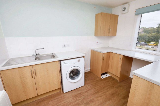 Flat 8 Aldwyck Court, Leighton Buzzard Road, Hemel Hempstead, Hertfordshire, HP1 1SJ 2