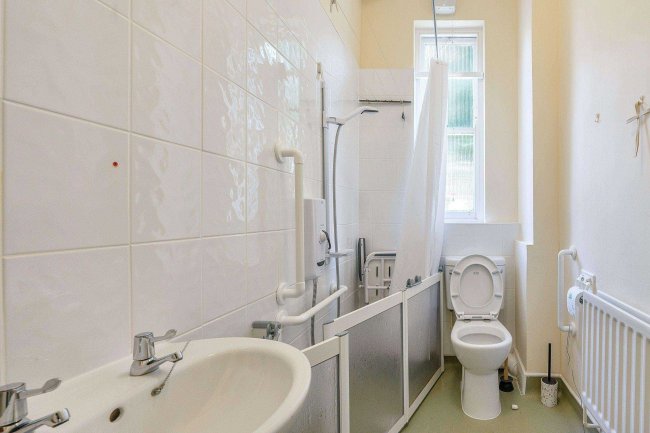 Flat B, 2a Kelross Road, Highbury, London, N5 2QS 5