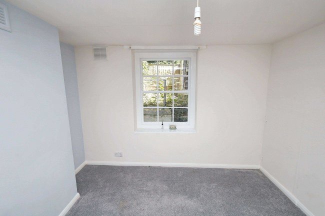 Flat A, 62 Canonbury Road, Islington, London, N1 2DQ 1