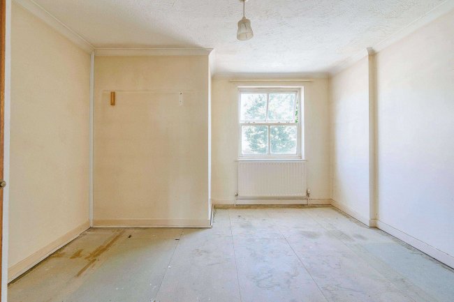 30 Wanlip Road, Plaistow, London, E13 8QP 1