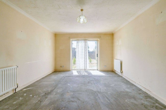 30 Wanlip Road, Plaistow, London, E13 8QP 1