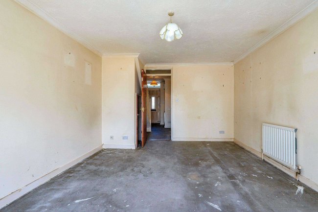 30 Wanlip Road, Plaistow, London, E13 8QP 1