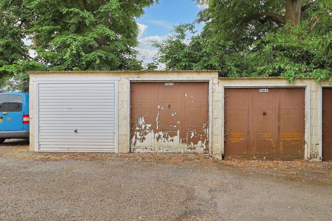 Flat 6, 26 St. Annes Road, Southampton, SO19 9FF 10