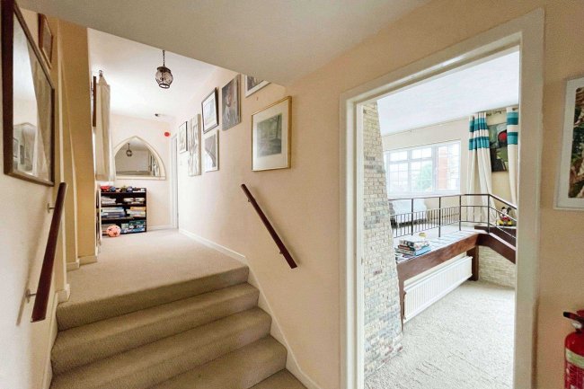 Flat 7, Sarnia House, 17 Darley Road, The Meads, Eastbourne BN20 7PE 1