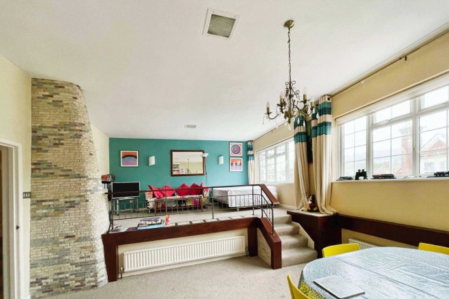 Flat 7, Sarnia House, 17 Darley Road, The Meads, Eastbourne BN20 7PE 1