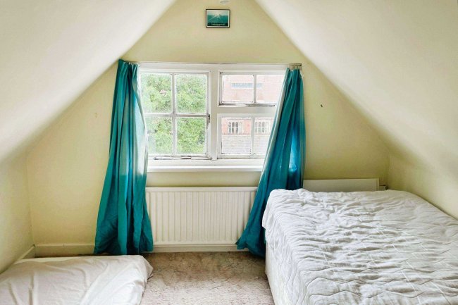 Flat 7, Sarnia House, 17 Darley Road, The Meads, Eastbourne BN20 7PE 1