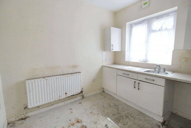 141 Odessa Road, Forest Gate, London E7 9BL 3