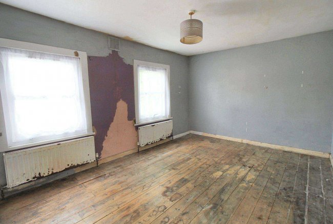 141 Odessa Road, Forest Gate, London E7 9BL 3