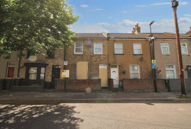 141 Odessa Road, Forest Gate, London E7 9BL 3