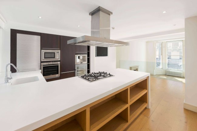 Flat 2, 7 Queens Gate Place, South Kensington, London, SW7 5NU 8