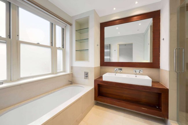 Flat 2, 7 Queens Gate Place, South Kensington, London, SW7 5NU 8