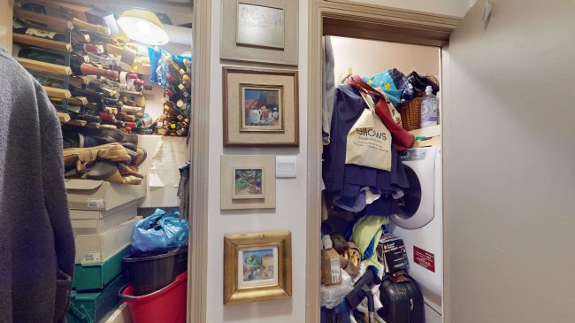 Flat 6, 55 Great Cumberland Place, London W1H 7LJ 4