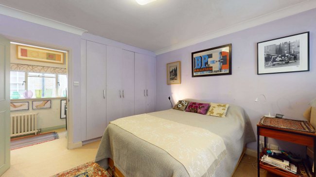 Flat 6, 55 Great Cumberland Place, London W1H 7LJ 4