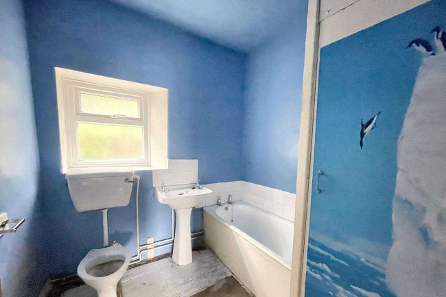 5 Northyn Terrace, Corwen, LL21 0AT 8