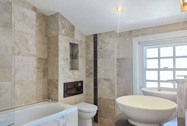 68 Southwark Bridge Road, London SE1 0AS 2