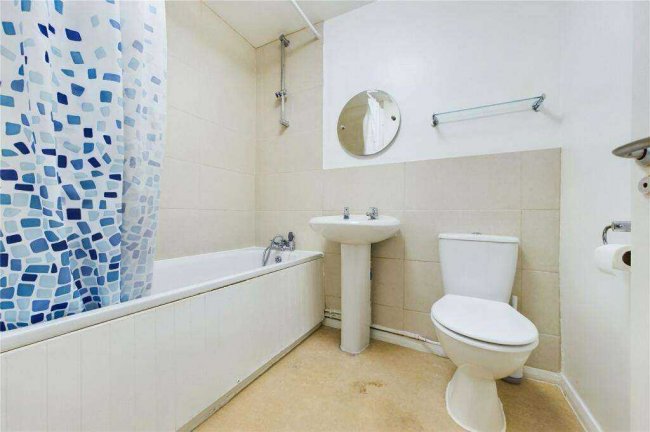 26 Ladybank, Bracknell, Berkshire, RG12 7HA 3