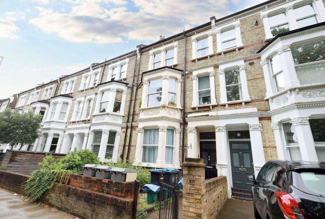Flat B, 93 Harvist Road, London, NW6 6HA 6