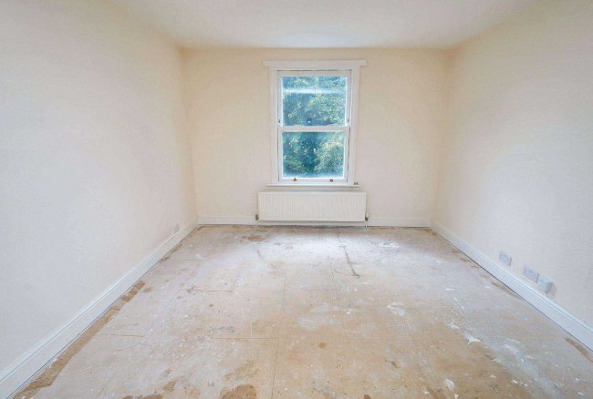 Flat B, 93 Harvist Road, London, NW6 6HA 6