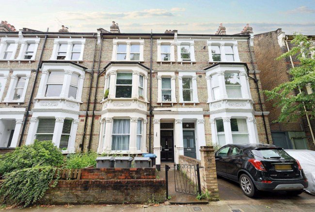 Flat B, 93 Harvist Road, London, NW6 6HA 6
