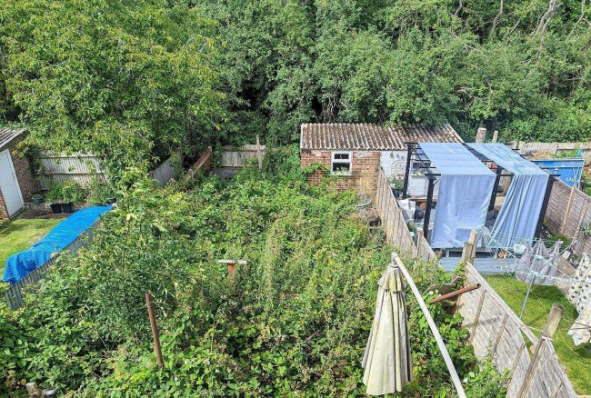 71 Hectorage Road Tonbridge Kent TN9 2DJ 1