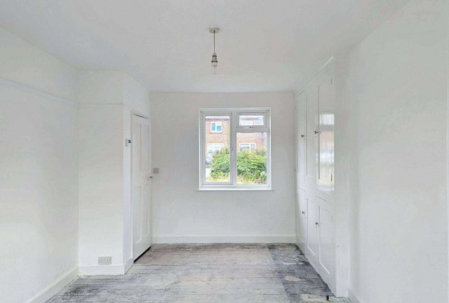 11 Audley Avenue, Tonbridge, Kent TN9 1XE 4