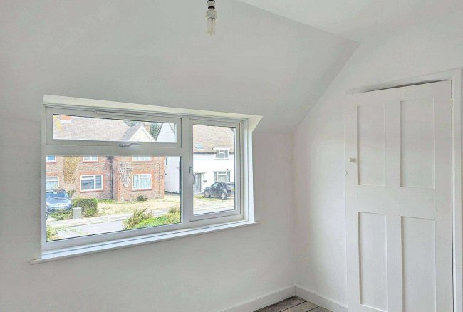 11 Audley Avenue, Tonbridge, Kent TN9 1XE 4