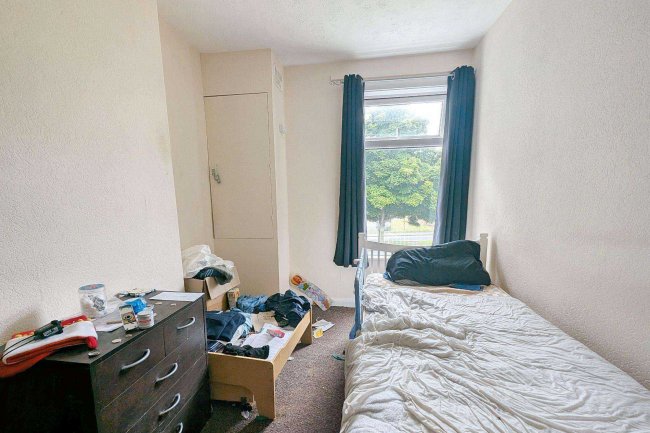 18 Cheapside, Shildon, DL4 2HP 8