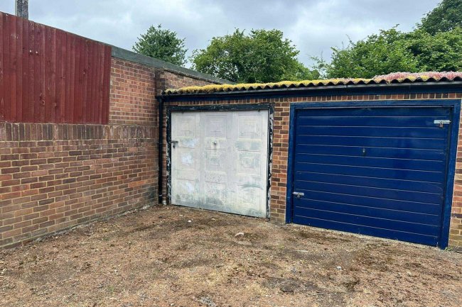 Garage 1, 1-18, Dunleary Close, HOUNSLOW, Middlesex, TW4 5NL 10