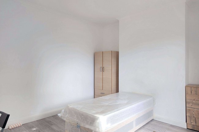 248 Burrage Road, Plumstead, London SE18 7JP 10