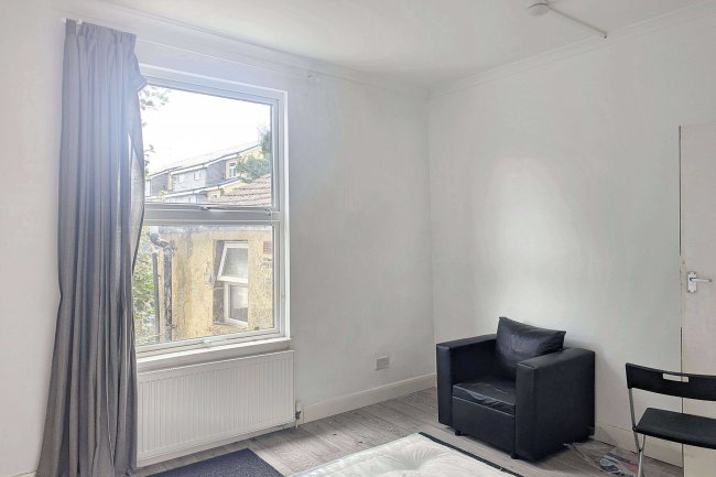 248 Burrage Road, Plumstead, London SE18 7JP 10