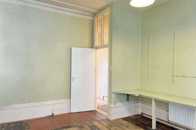 24b Sisters Avenue, Battersea, London SW11 5SQ 9