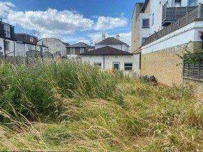 Grosvenor House Surgery, 147 Broadway, West Ealing, W13 9BE 10